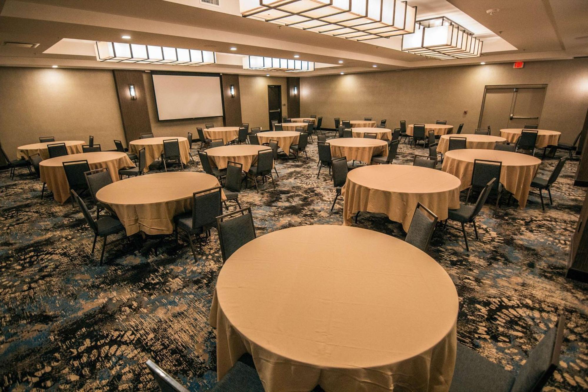 Doubletree By Hilton Lubbock - University Area Экстерьер фото